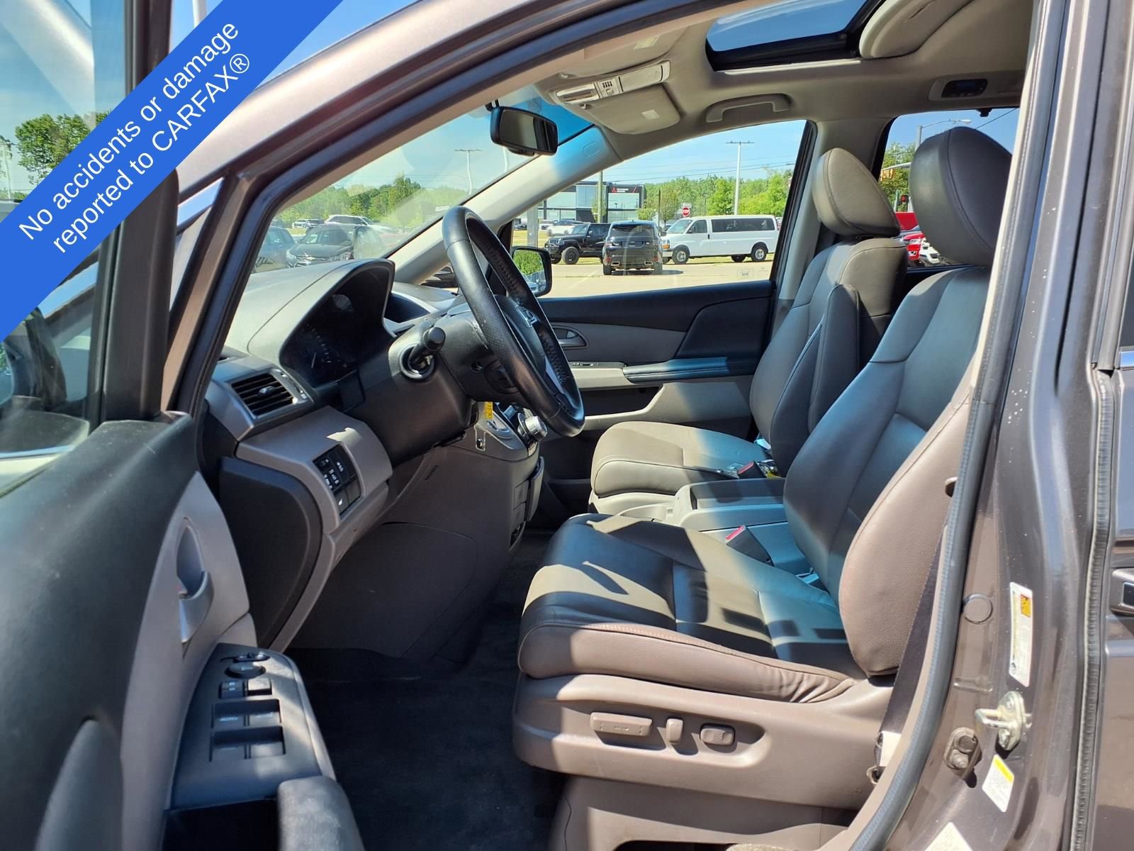 Thumbnail: 2012 Honda Odyssey - 17