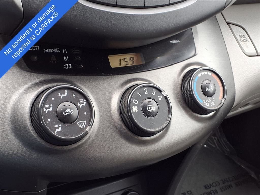 Thumbnail: 2010 Toyota RAV4 - 22