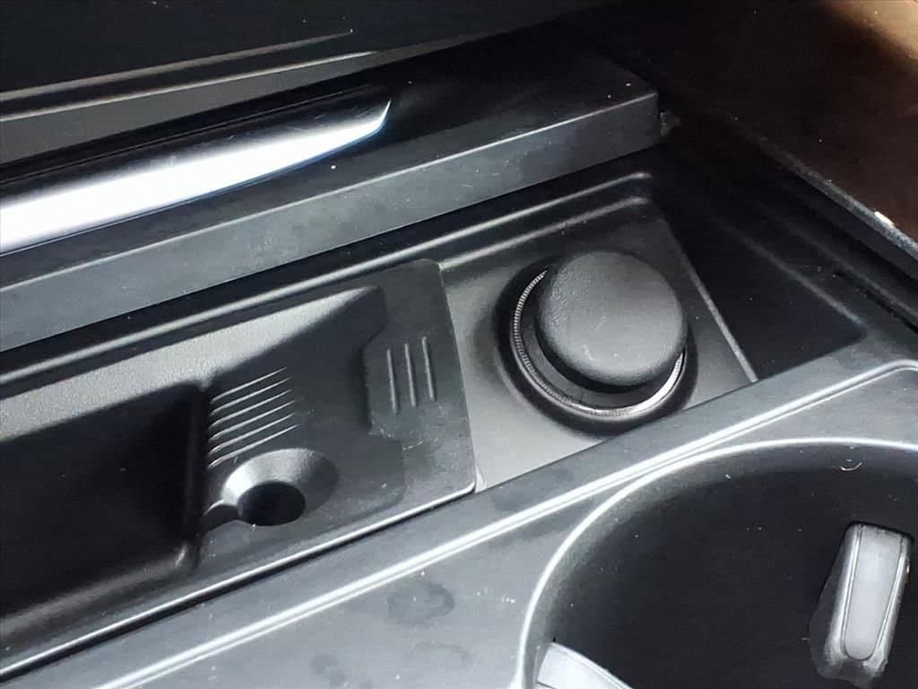 Thumbnail: 2015 BMW X5 - 23