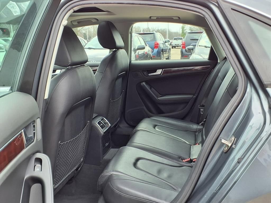 Thumbnail: 2012 Audi A4 - 9