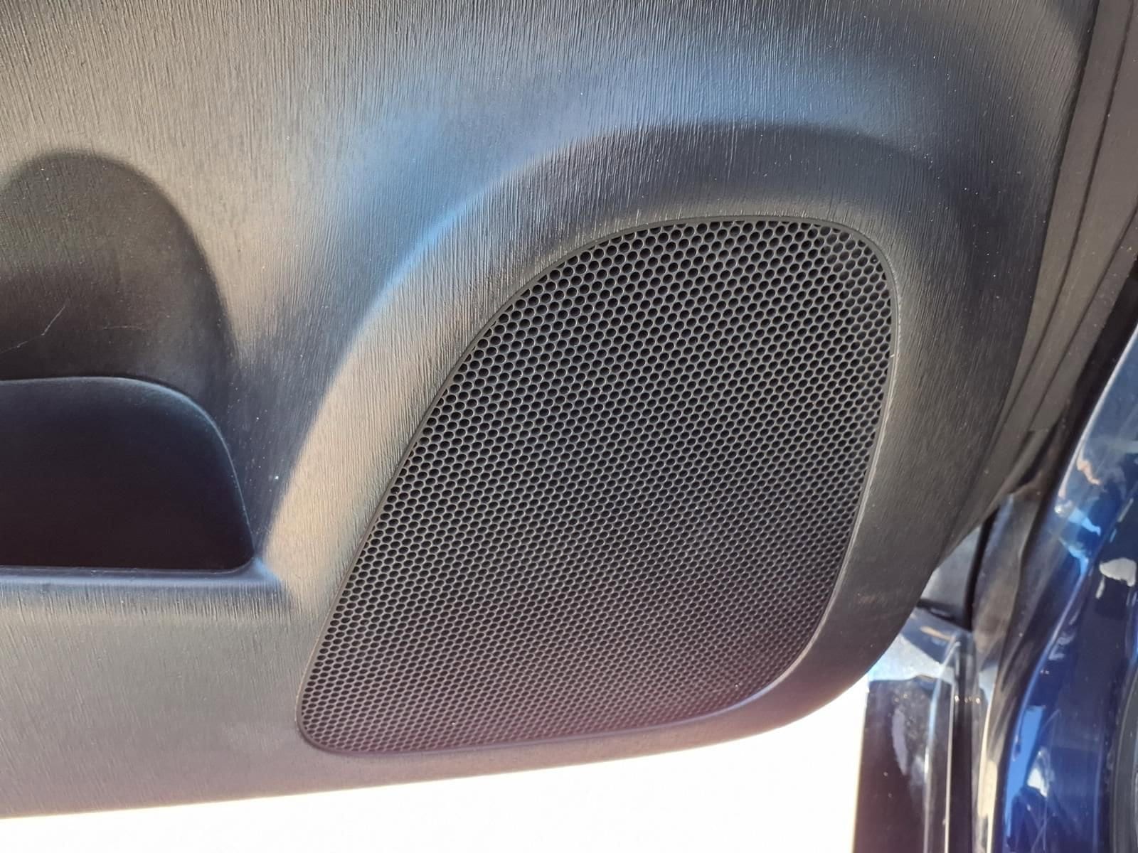 Thumbnail: 2013 Toyota Prius - 16