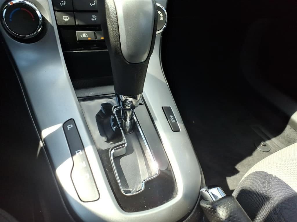 Thumbnail: 2013 Chevrolet Cruze - 19