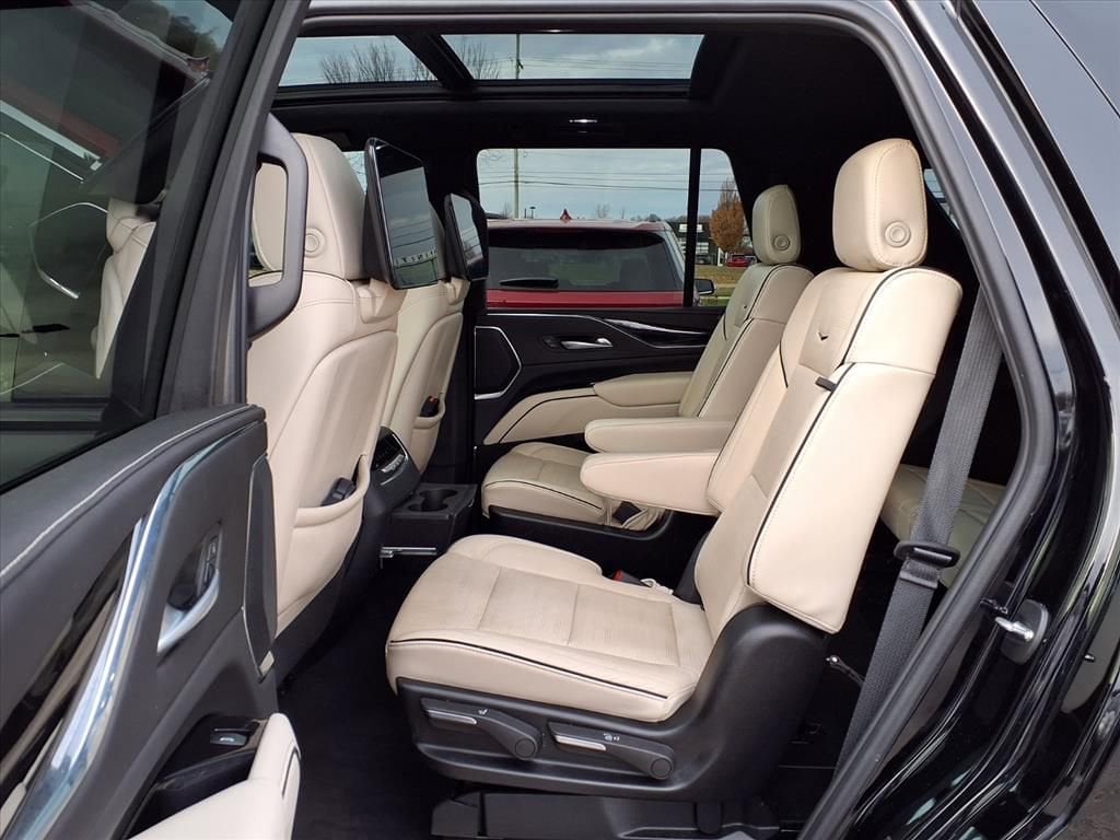 Thumbnail: 2024 Cadillac Escalade - 12