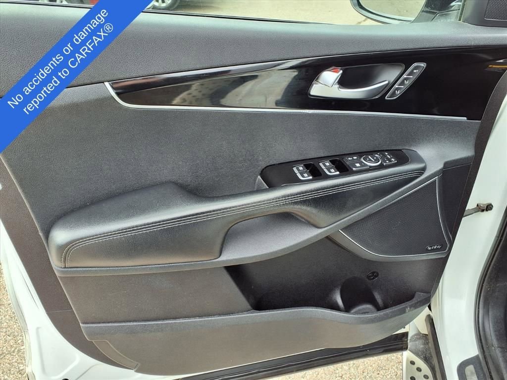 Thumbnail: 2016 Kia Sorento - 15