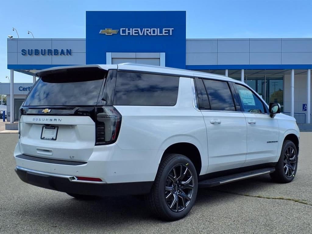Thumbnail: 2025 Chevrolet Suburban - 4