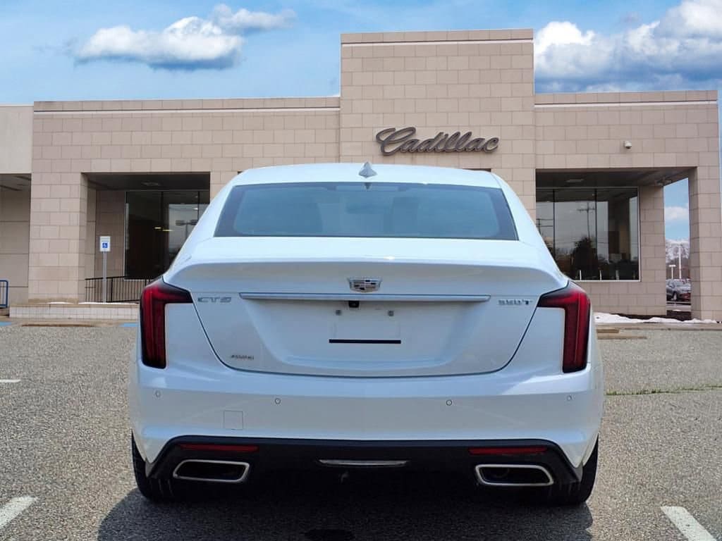 2023 Cadillac CT5 Luxury 6