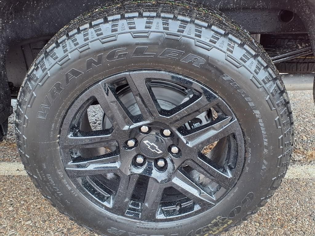 Thumbnail: 2026 Chevrolet Silverado 1500 - 7