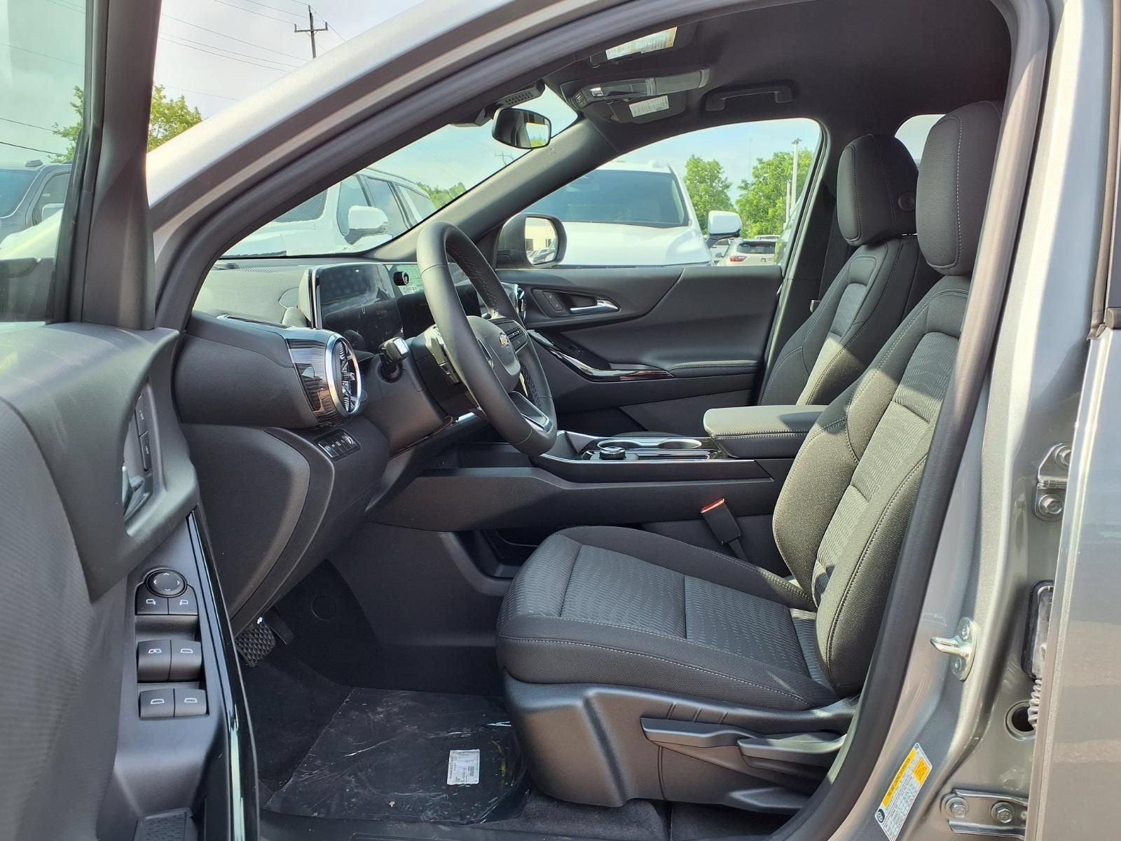 Thumbnail: 2026 Chevrolet Equinox - 14