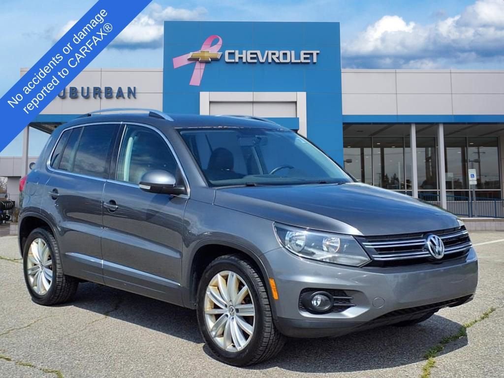 Thumbnail: 2014 Volkswagen Tiguan - 3