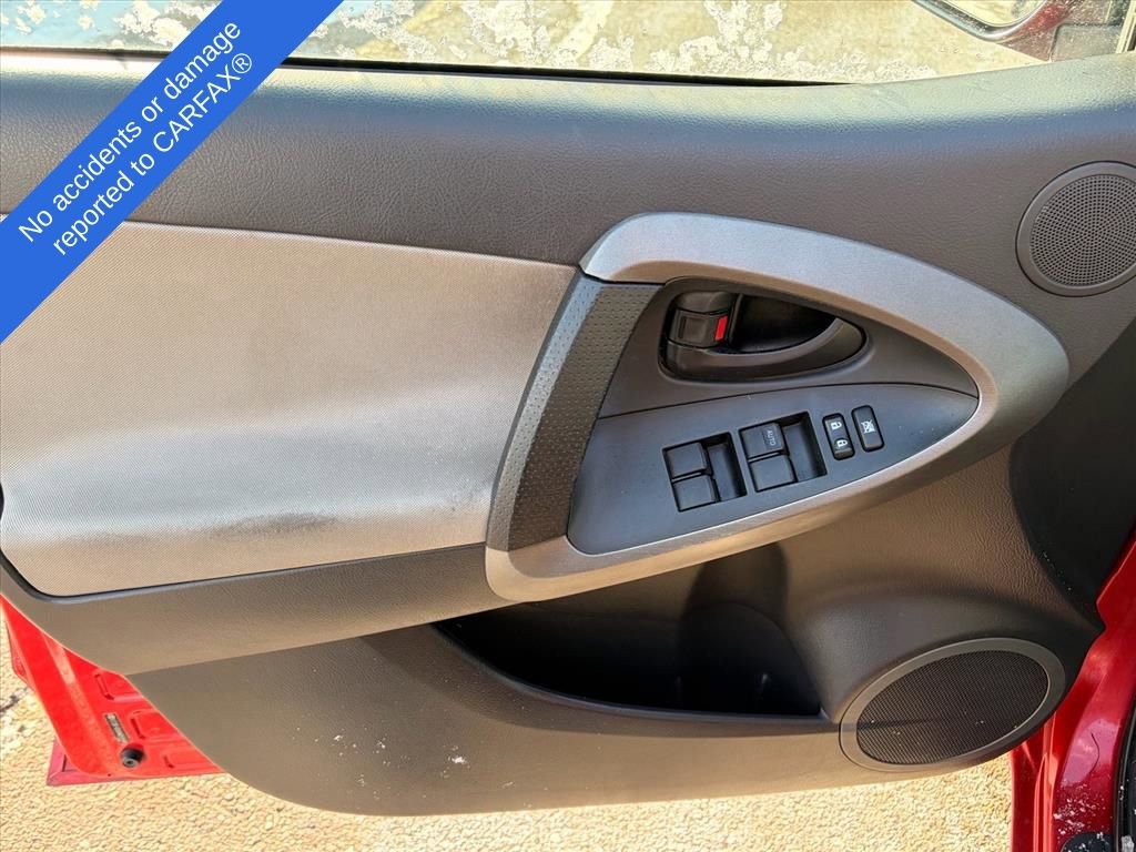 Thumbnail: 2010 Toyota RAV4 - 15