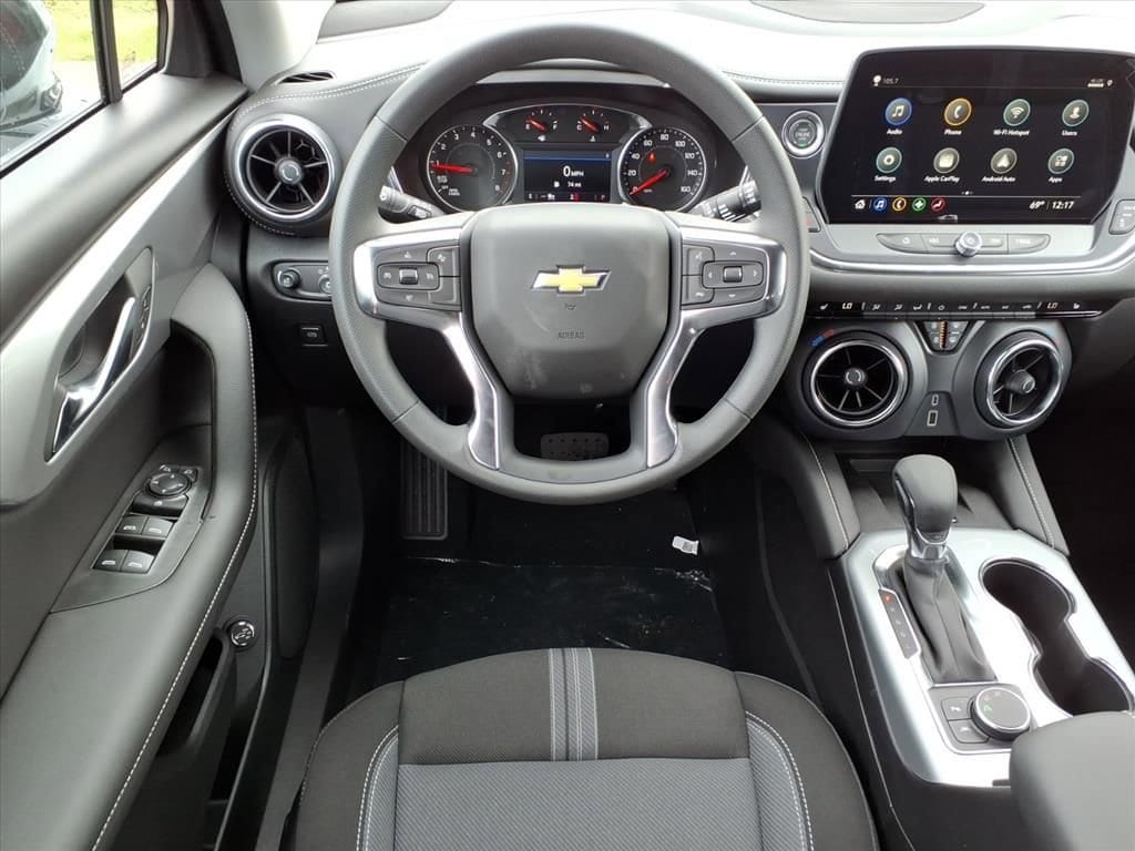 Thumbnail: 2025 Chevrolet Blazer - 11