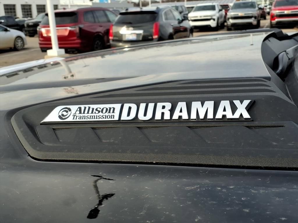 Thumbnail: 2026 Chevrolet Silverado 3500 - 12