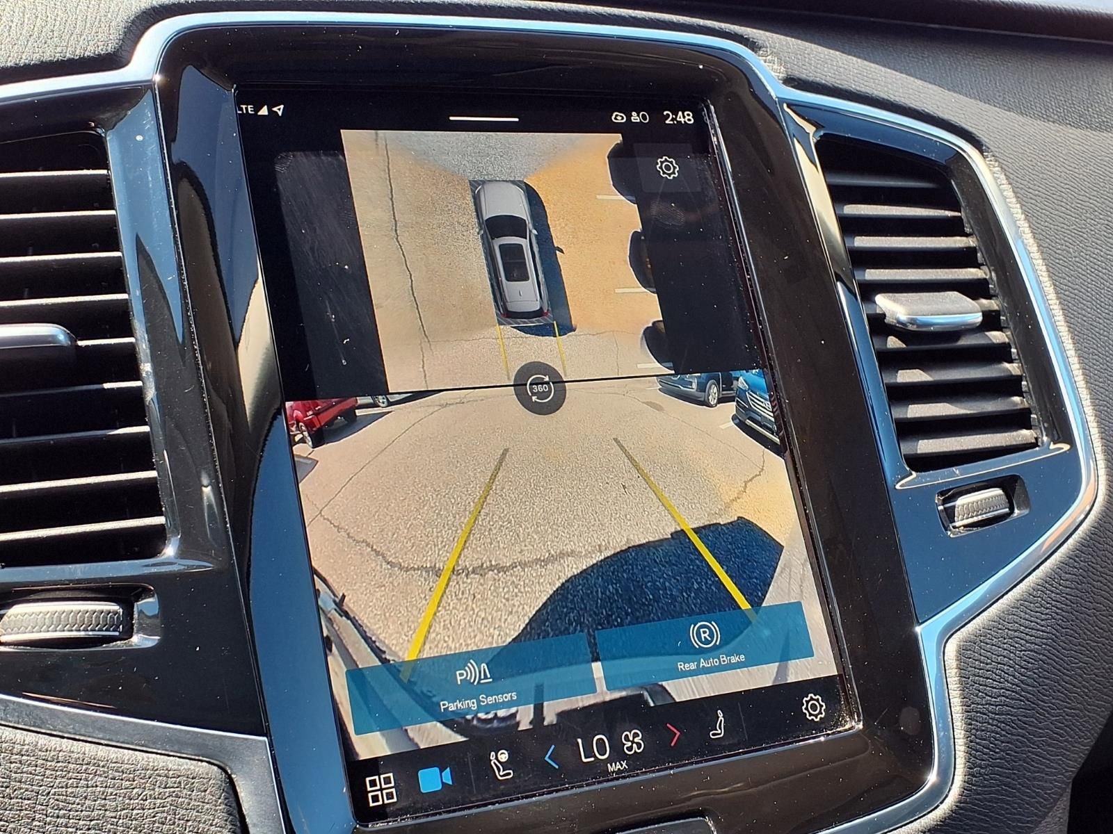 Thumbnail: 2024 Volvo XC90 - 23