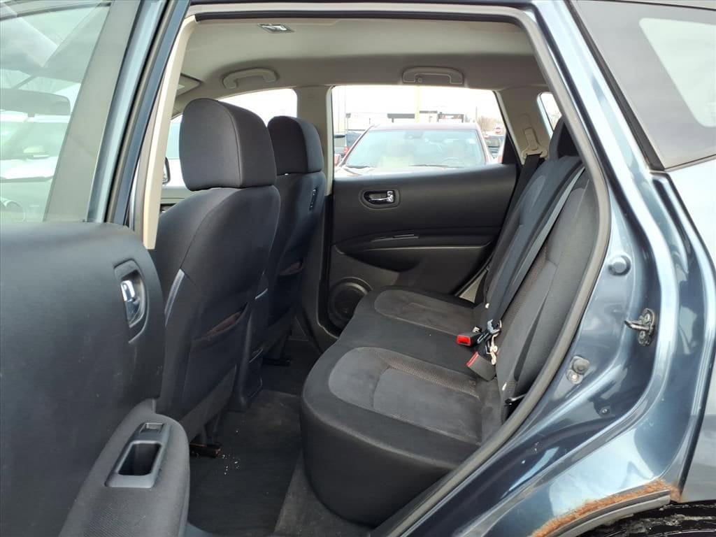 Thumbnail: 2012 Nissan Rogue - 10