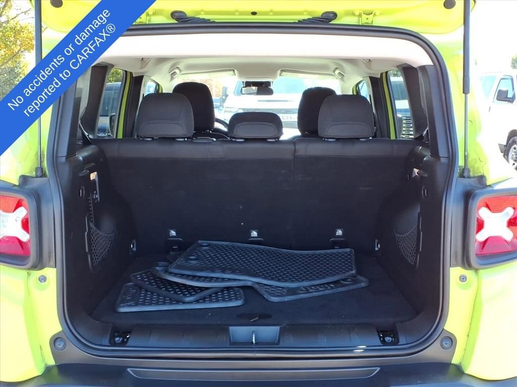 Thumbnail: 2017 Jeep Renegade - 11