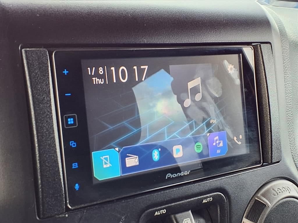 Thumbnail: 2011 Jeep Wrangler - 24