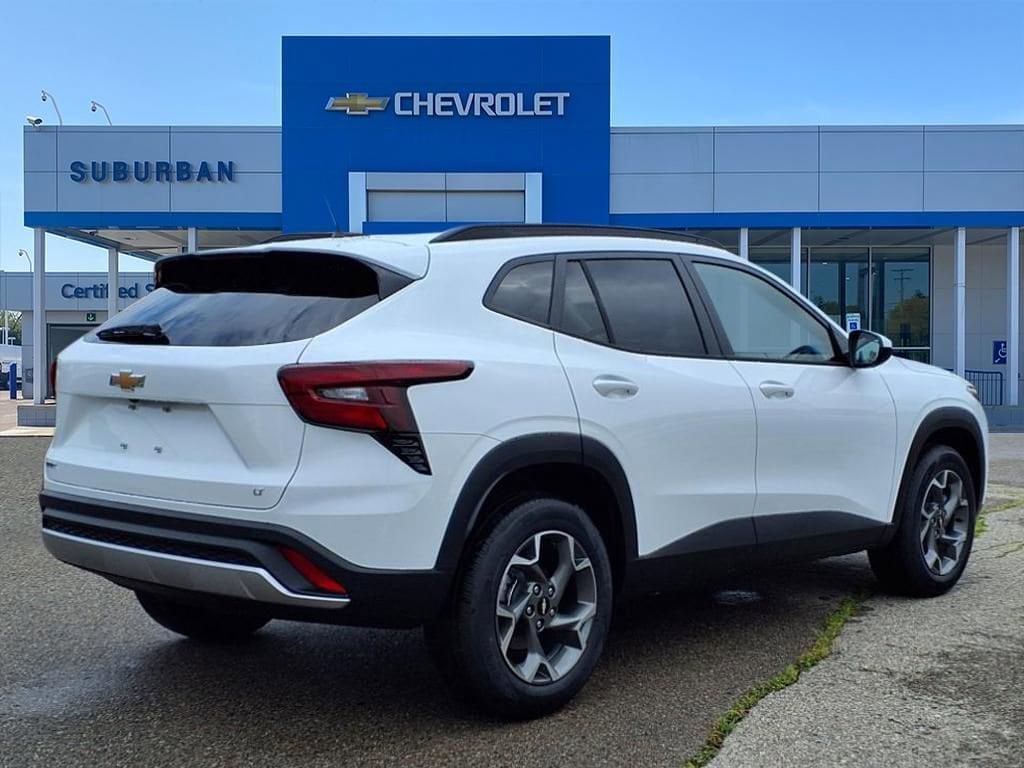 Thumbnail: 2025 Chevrolet Trax - 4