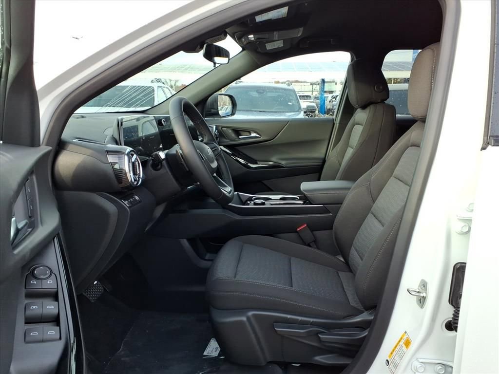 Thumbnail: 2026 Chevrolet Equinox - 16