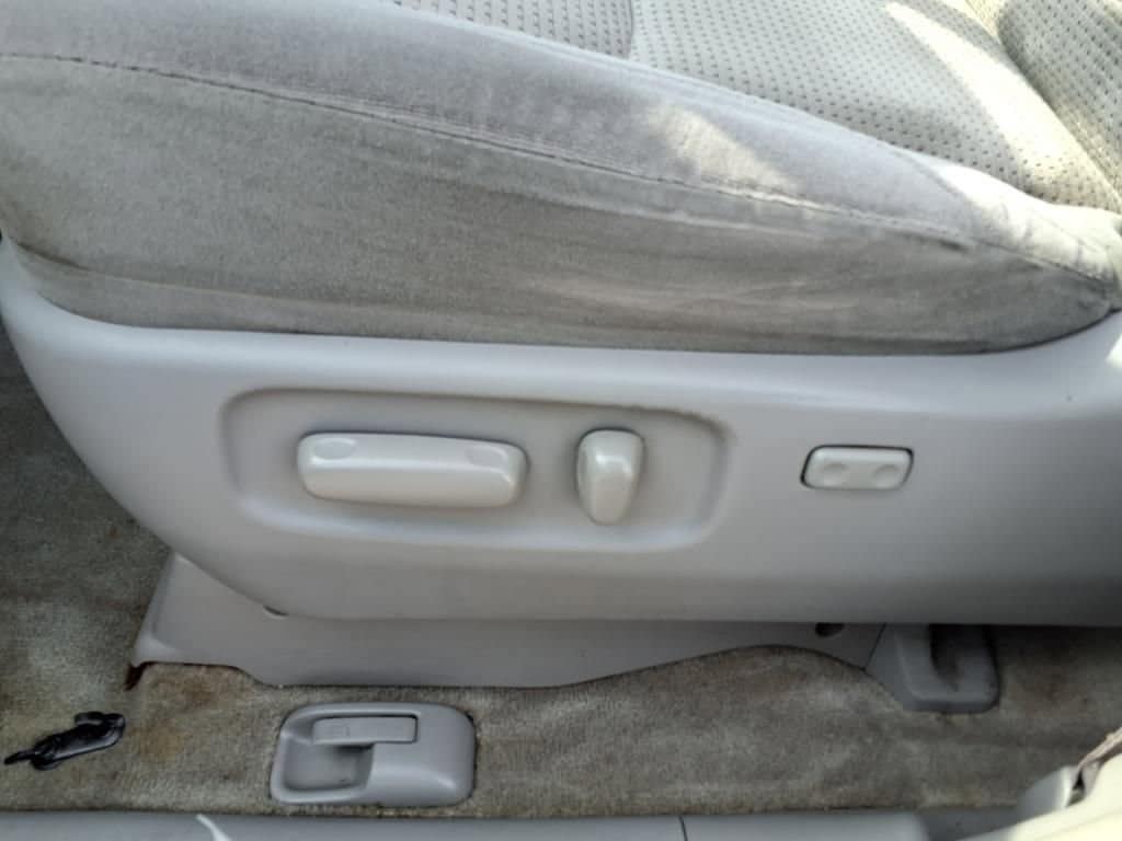 Thumbnail: 2008 Toyota Sienna - 17