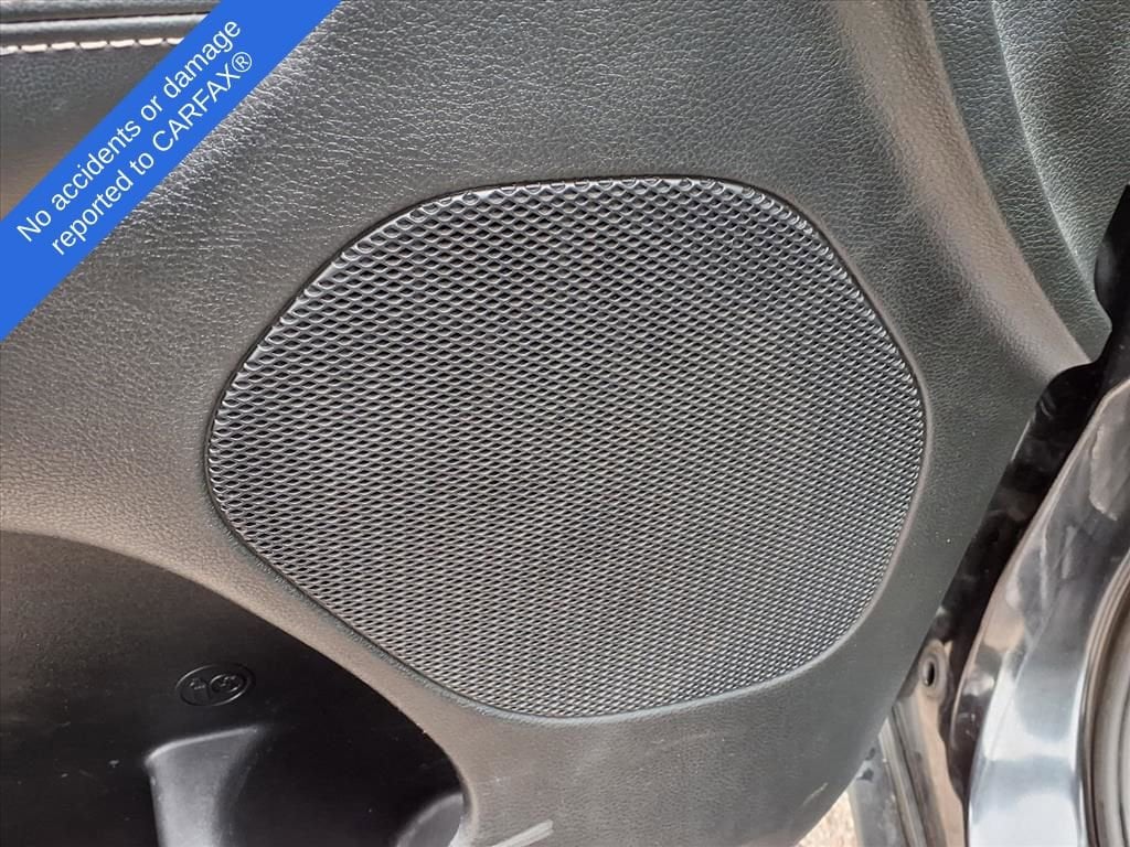 Thumbnail: 2015 Jeep Grand Cherokee - 16