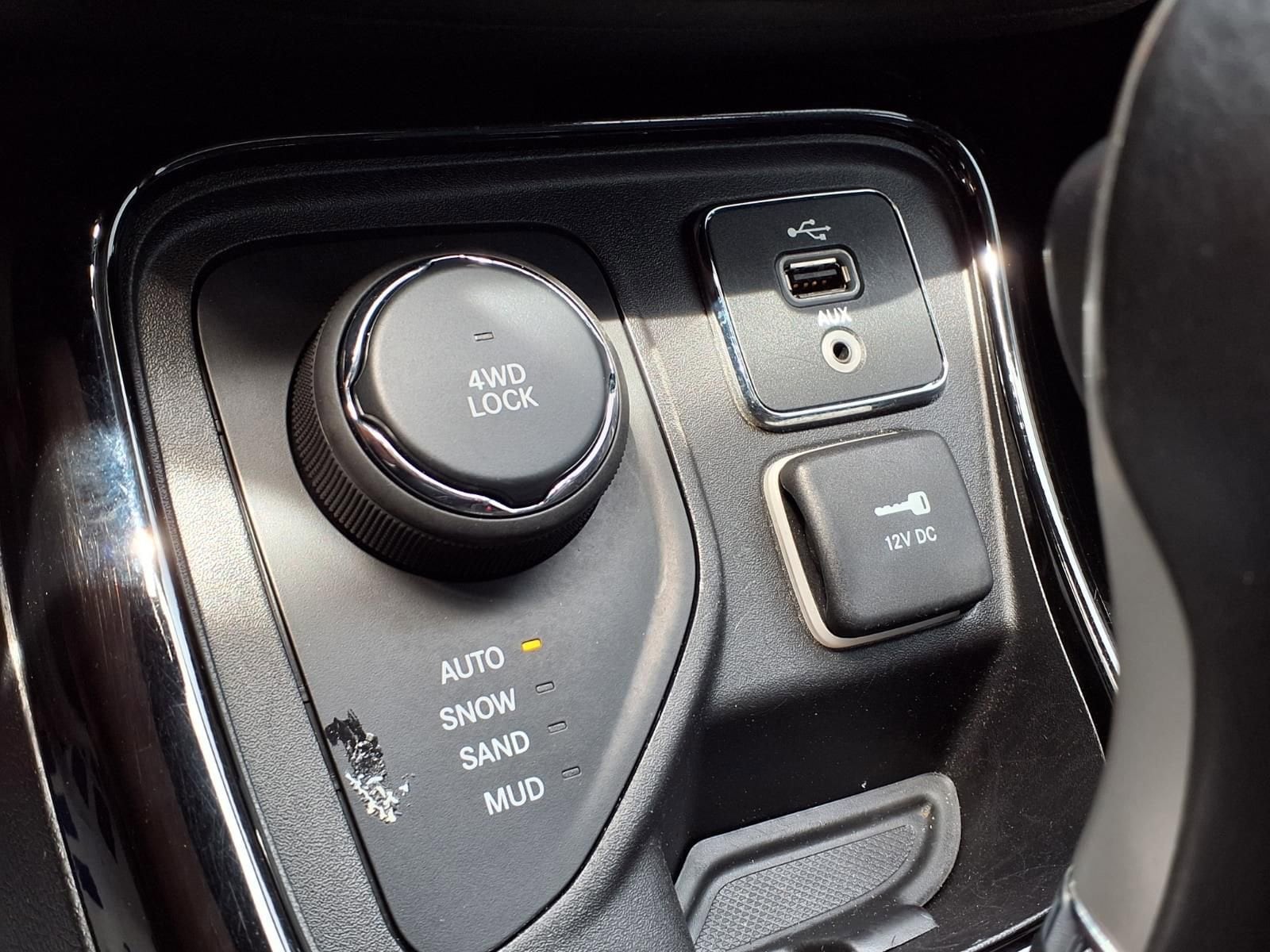 Thumbnail: 2018 Jeep Compass - 26