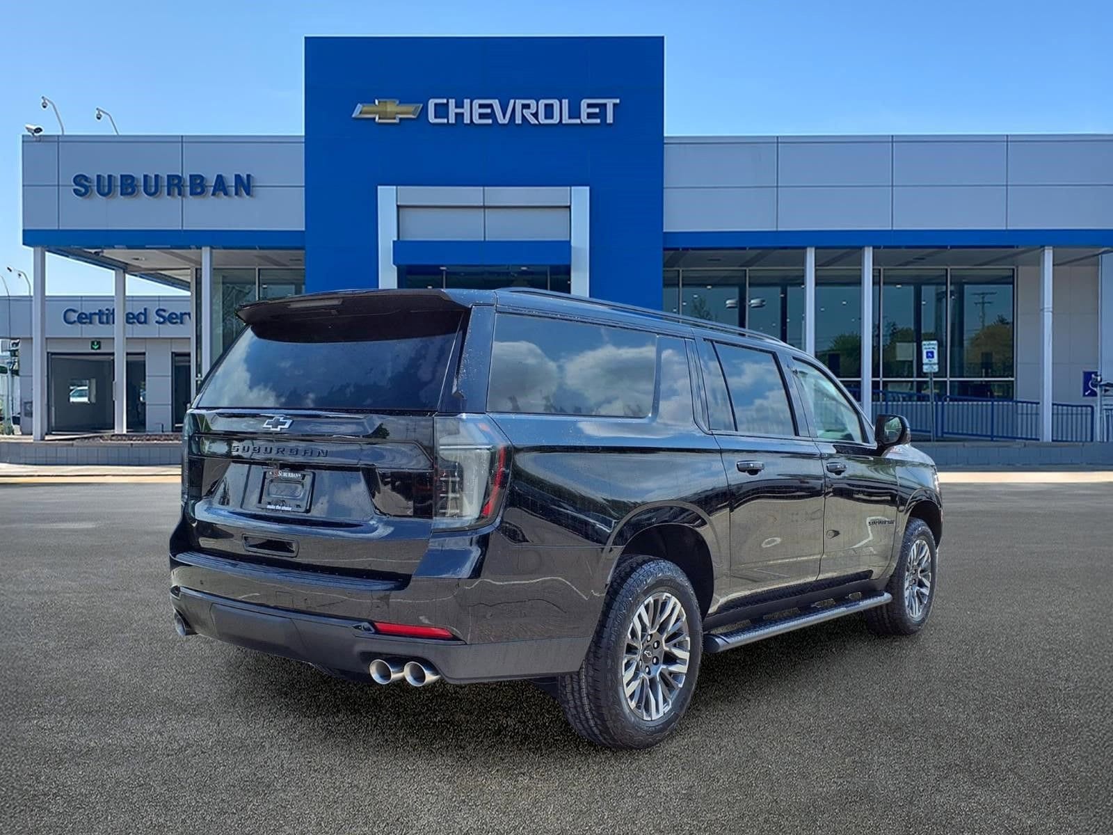 Thumbnail: 2026 Chevrolet Suburban - 4