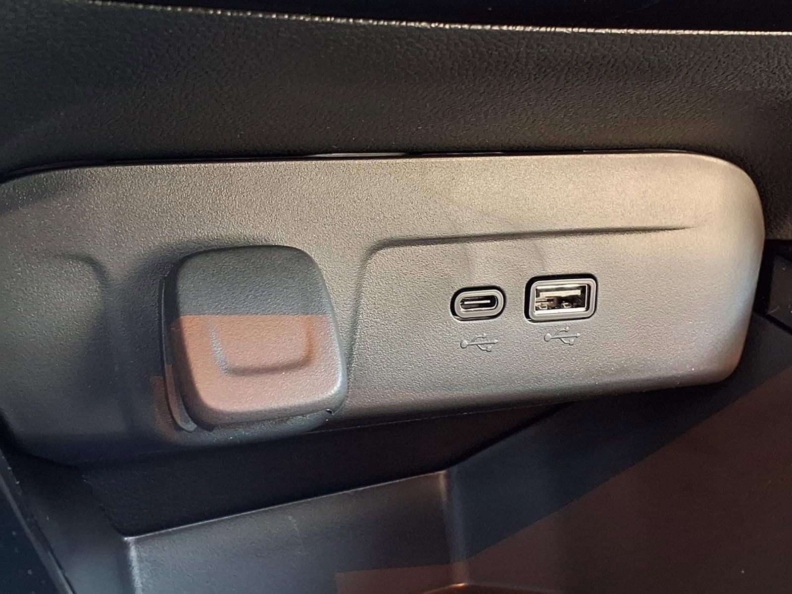 Thumbnail: 2026 Chevrolet Trax - 17