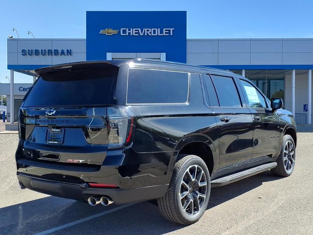2026 Chevrolet Suburban RST photo 4