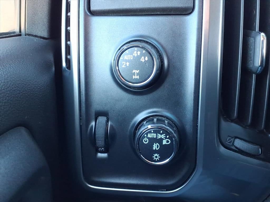 Thumbnail: 2016 Chevrolet Silverado 1500 - 29