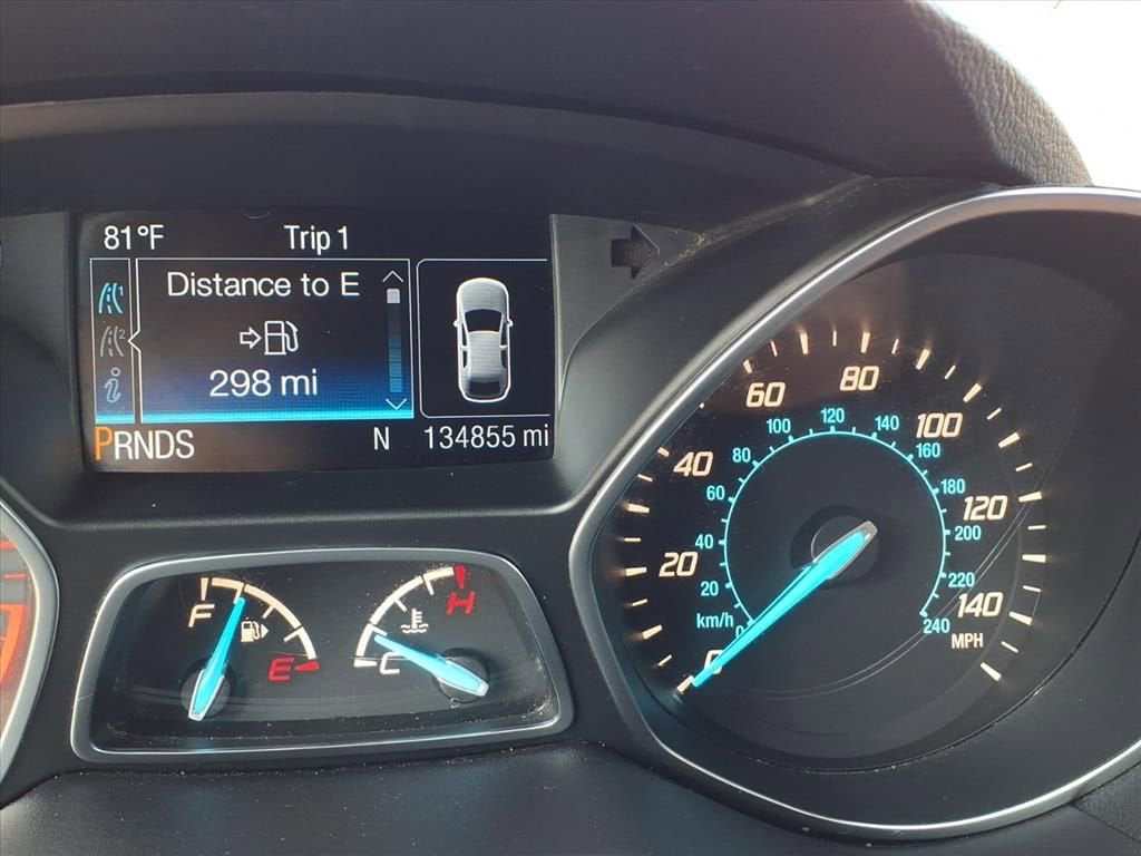 Thumbnail: 2016 Ford Escape - 21