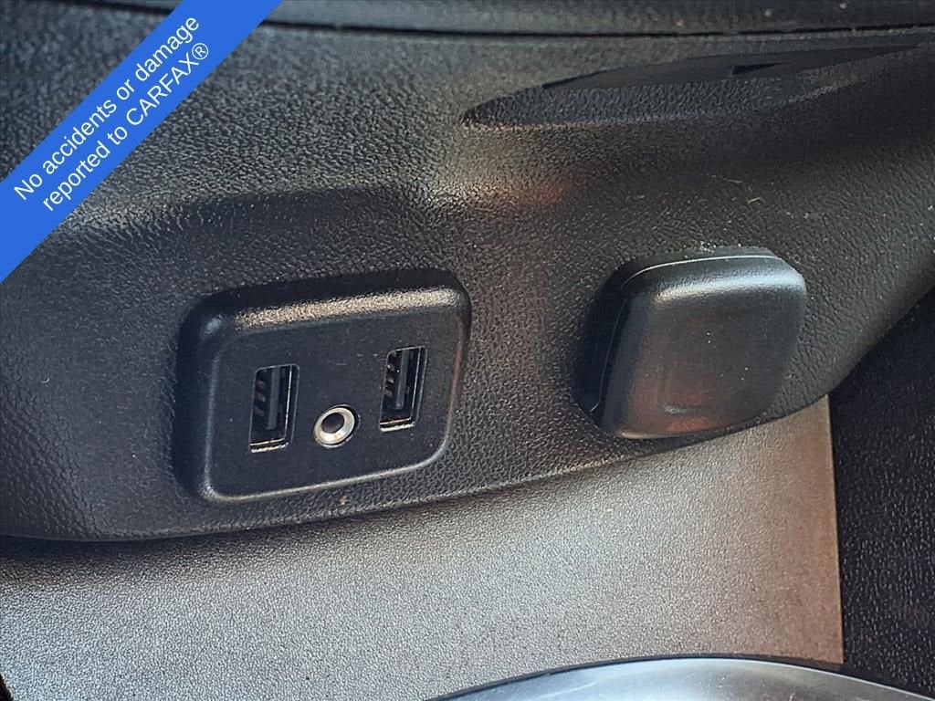 Thumbnail: 2016 Chevrolet Malibu - 28