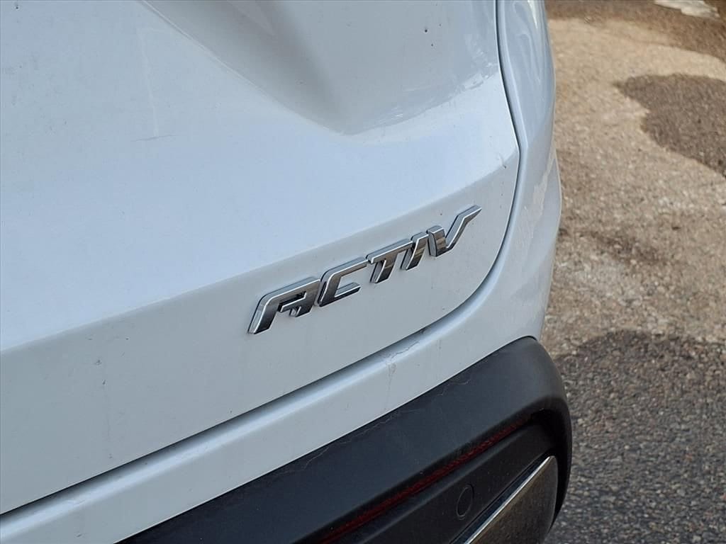 Thumbnail: 2026 Chevrolet Trax - 8