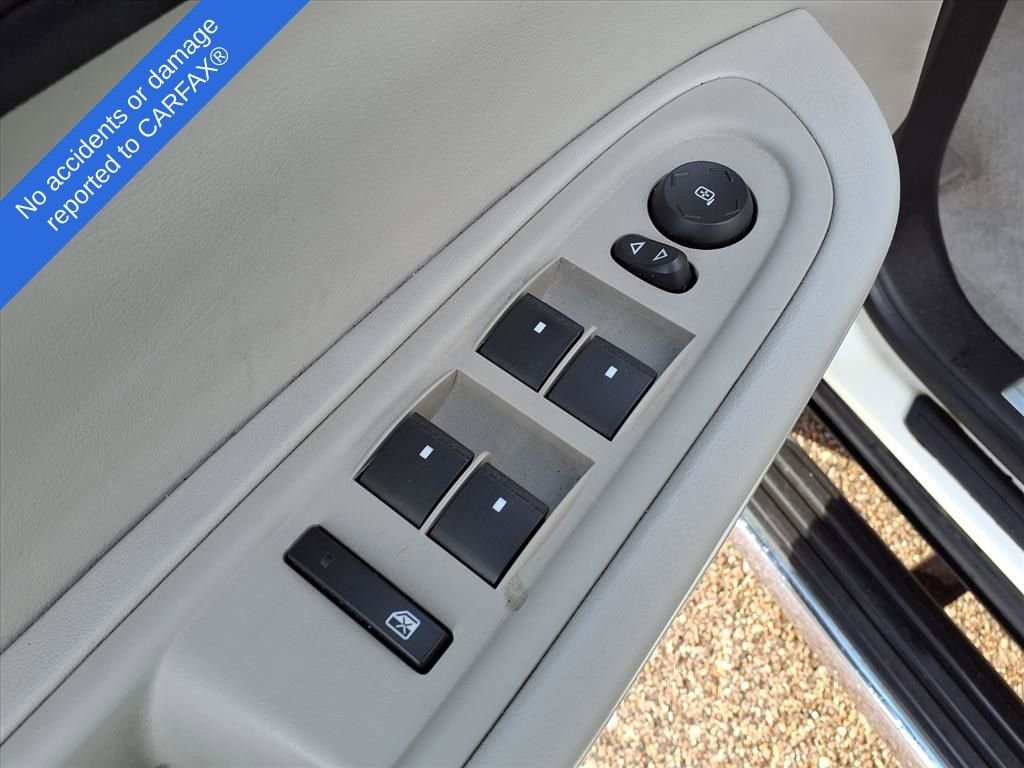 Thumbnail: 2012 GMC Acadia - 15