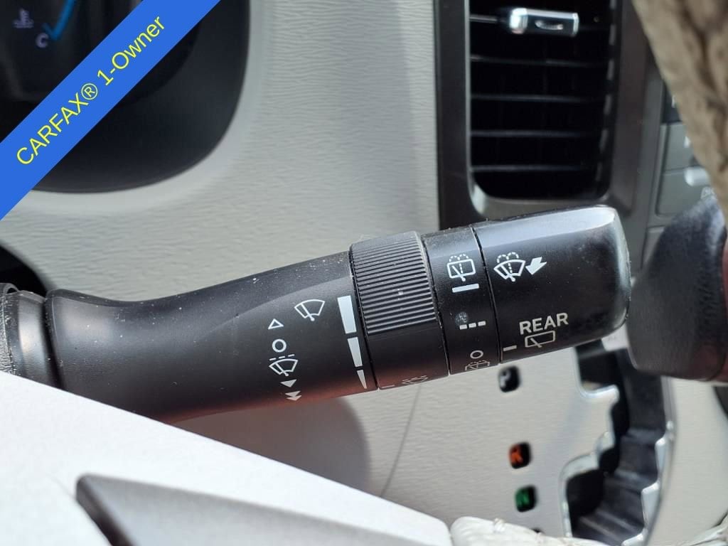 2011 Toyota Sienna XLE 21