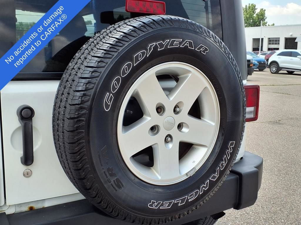 Thumbnail: 2010 Jeep Wrangler - 11