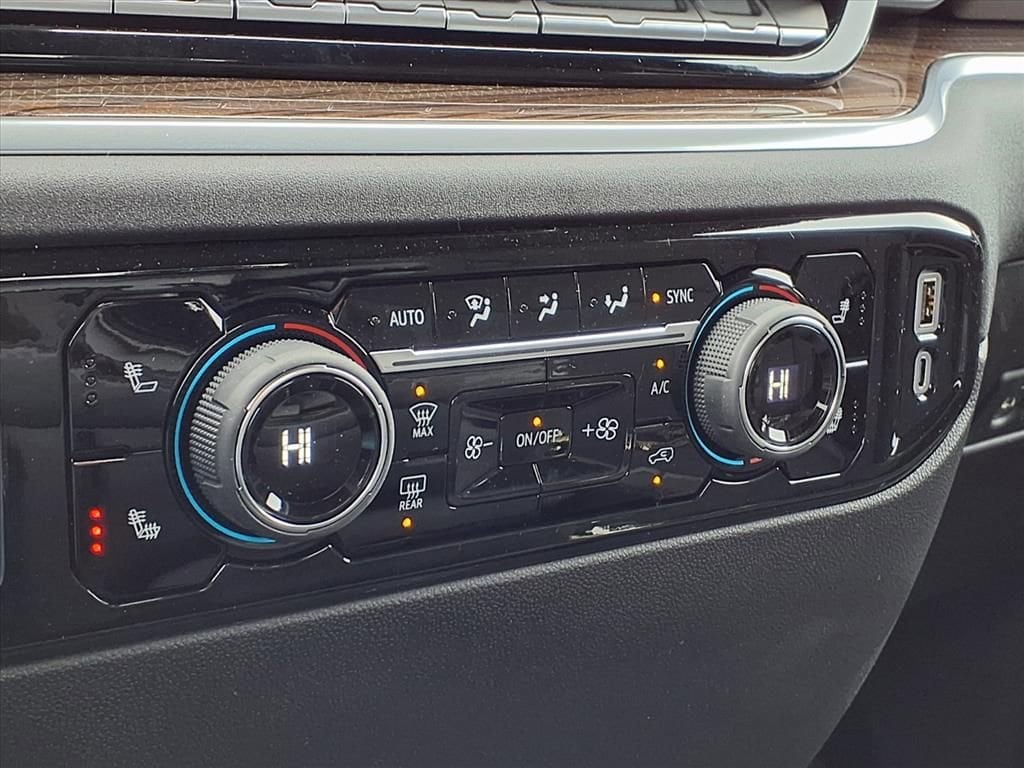 Thumbnail: 2026 Chevrolet Silverado 1500 - 23