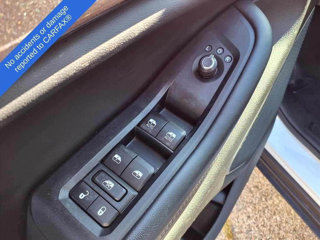 Thumbnail: 2022 Jeep Grand Cherokee - 15