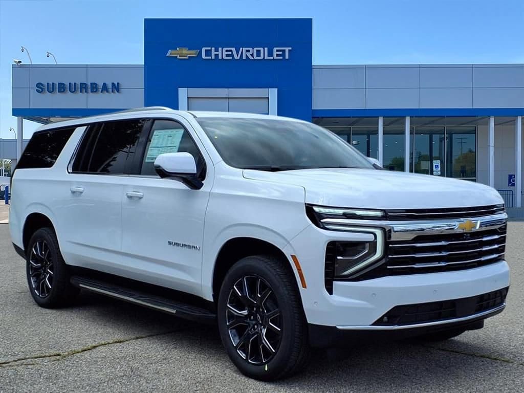 Thumbnail: 2025 Chevrolet Suburban - 3