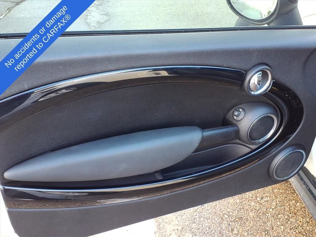 Thumbnail: 2012 MINI Cooper Roadster - 10