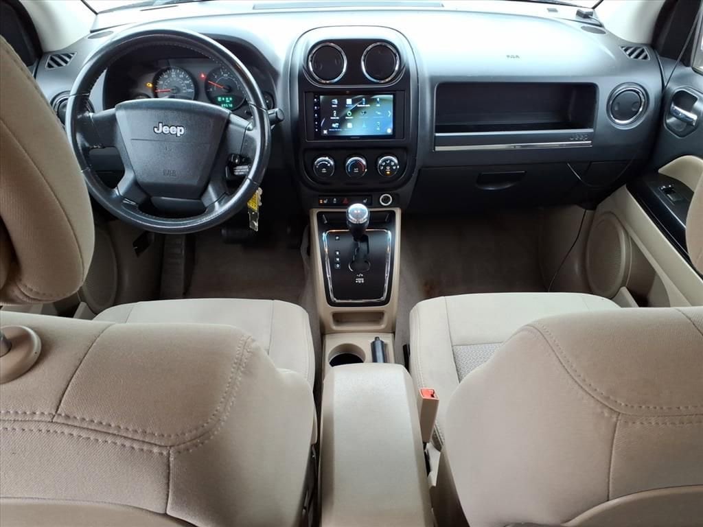 Thumbnail: 2010 Jeep Compass - 13