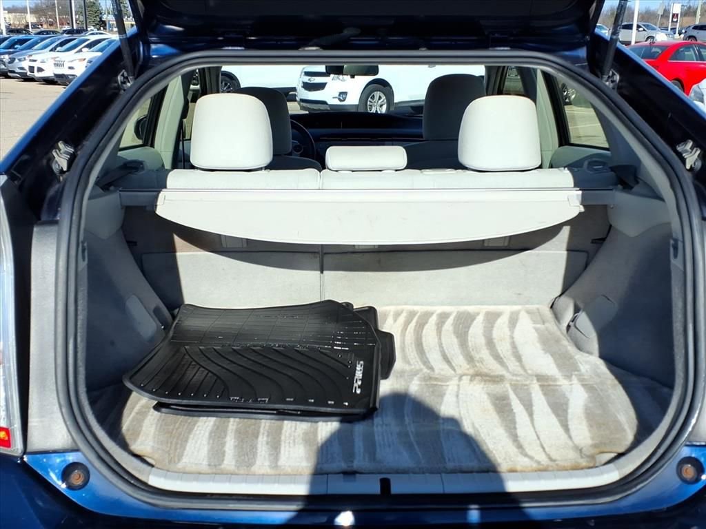 Thumbnail: 2013 Toyota Prius - 7