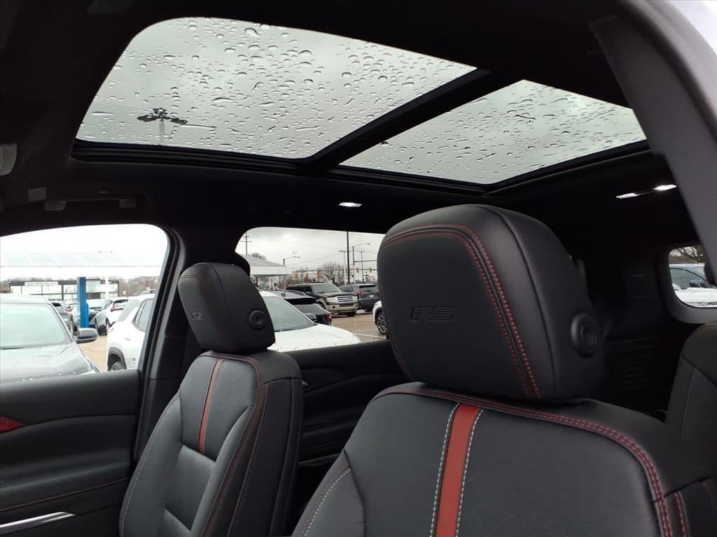 Thumbnail: 2026 Chevrolet Traverse - 15