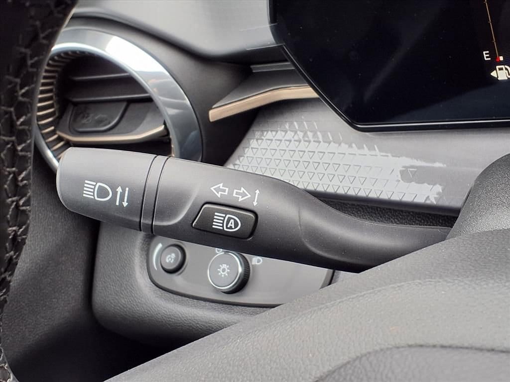 Thumbnail: 2026 Chevrolet Trax - 17