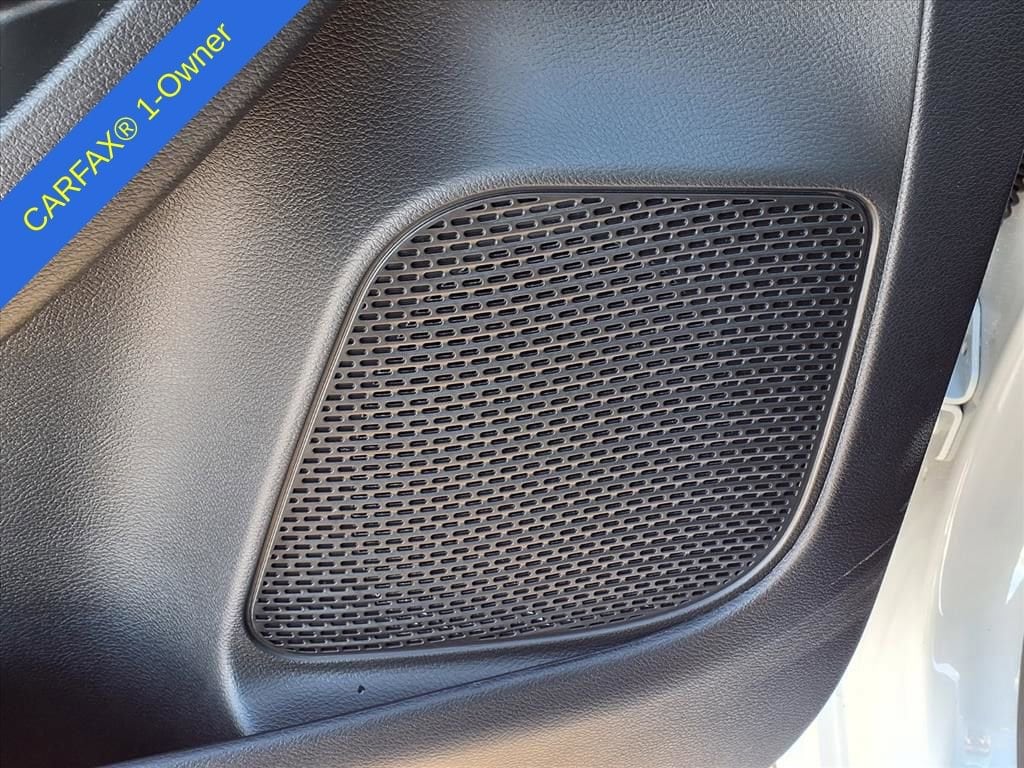 Thumbnail: 2026 Chrysler Pacifica - 16