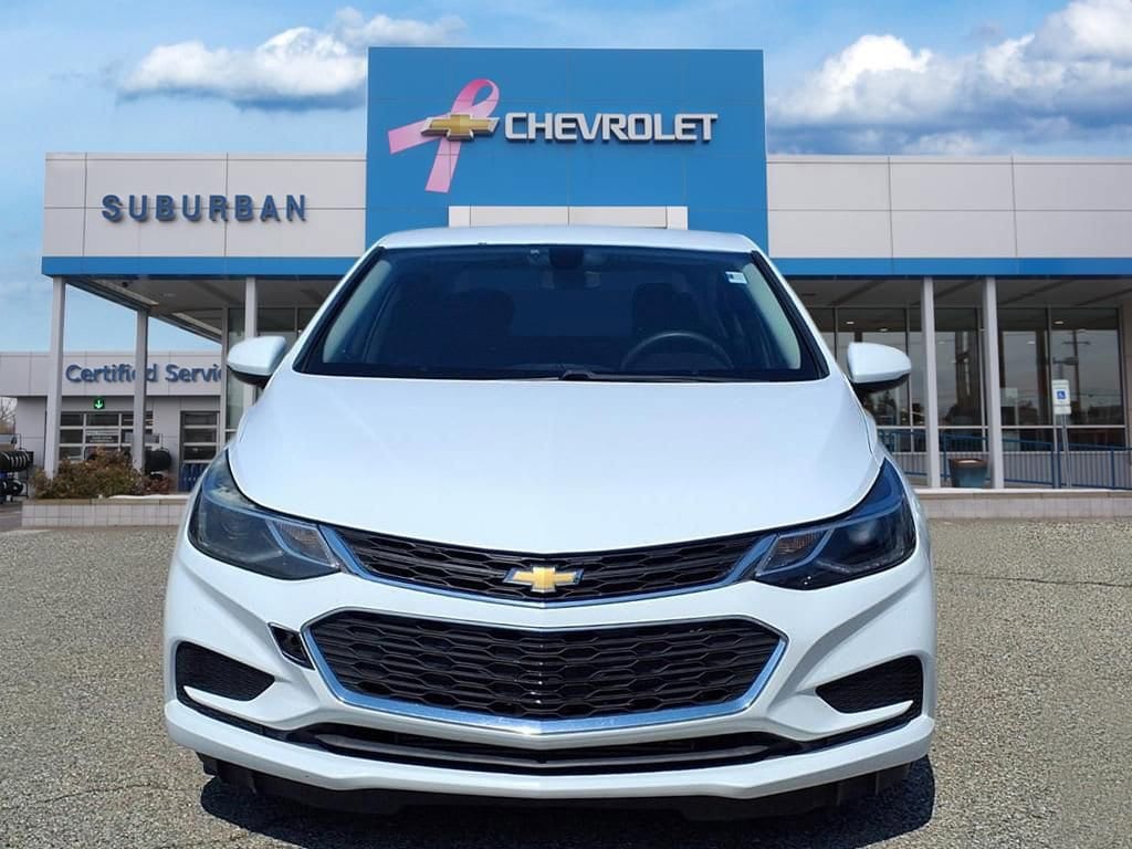 Thumbnail: 2017 Chevrolet Cruze - 2