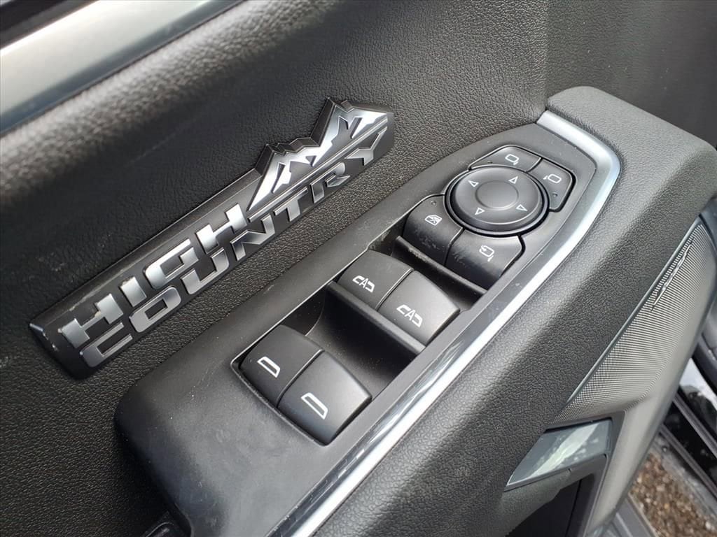 Thumbnail: 2026 Chevrolet Silverado 1500 - 11