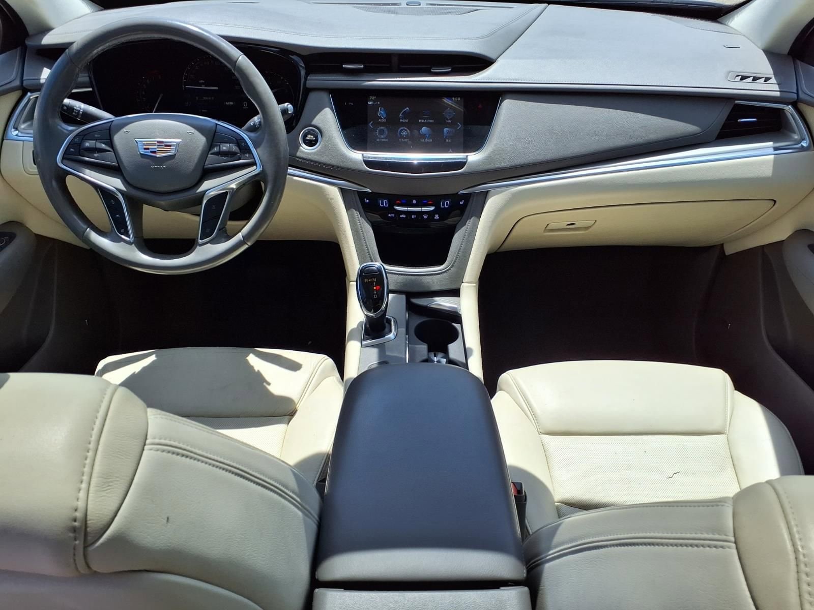Thumbnail: 2018 Cadillac XT5 - 12