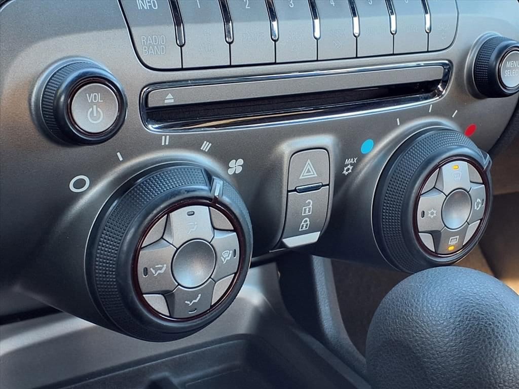 Thumbnail: 2010 Chevrolet Camaro - 24