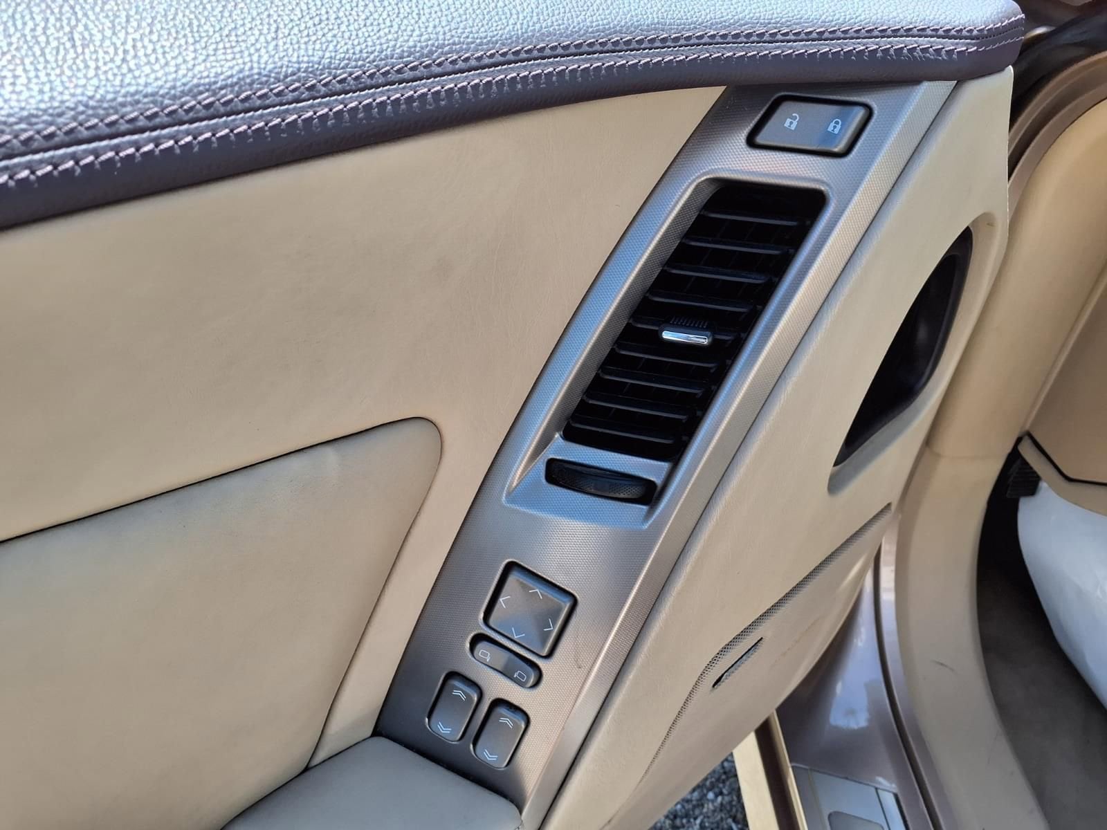 Thumbnail: 2008 Cadillac XLR - 15