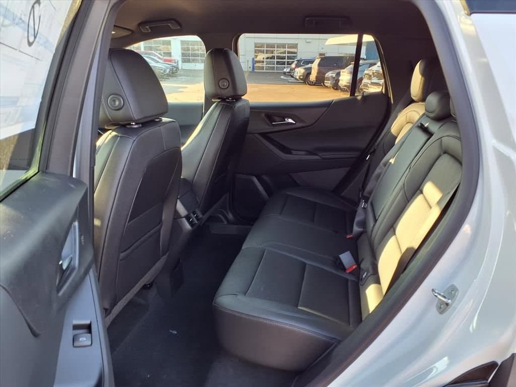 Thumbnail: 2026 Chevrolet Equinox - 9